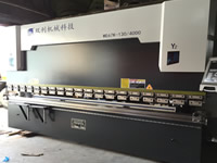 WE67K-130x4000電液伺服數(shù)控折彎?rùn)C(jī)